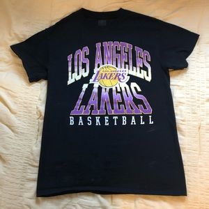 URBAN VINTAGE LAKER T SHIRT ✨